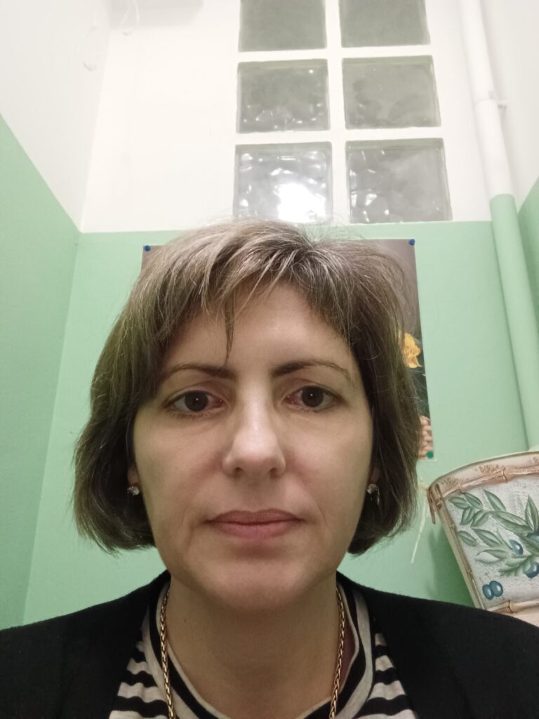 17702298647724463315310651265725 768x1024