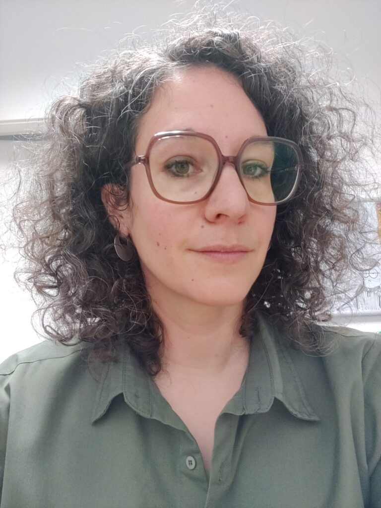 17702850488768800393810651014713 768x1024