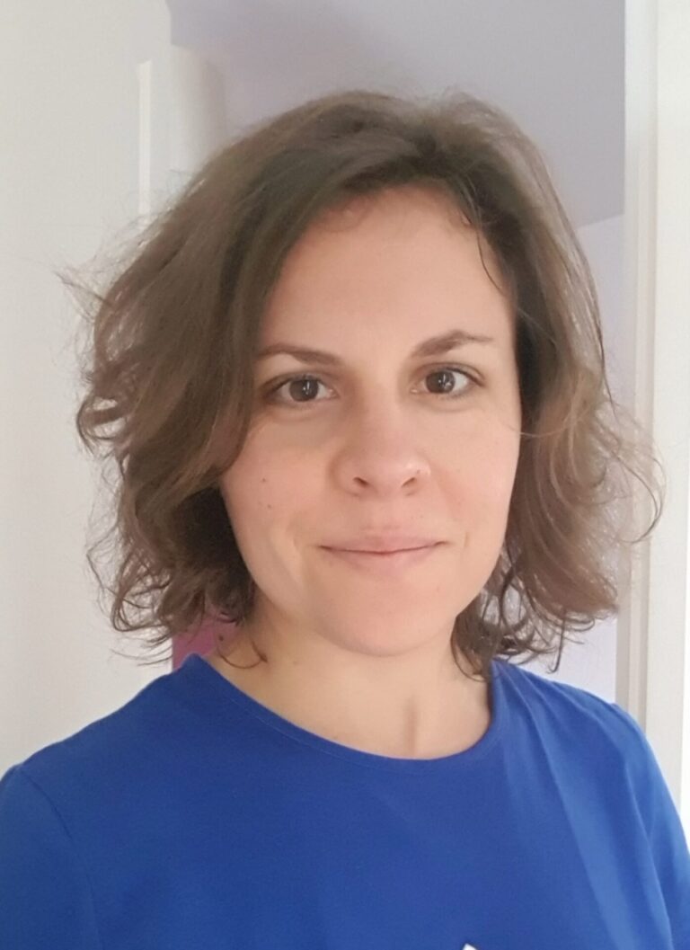 Moi Adidas copie 768x1057